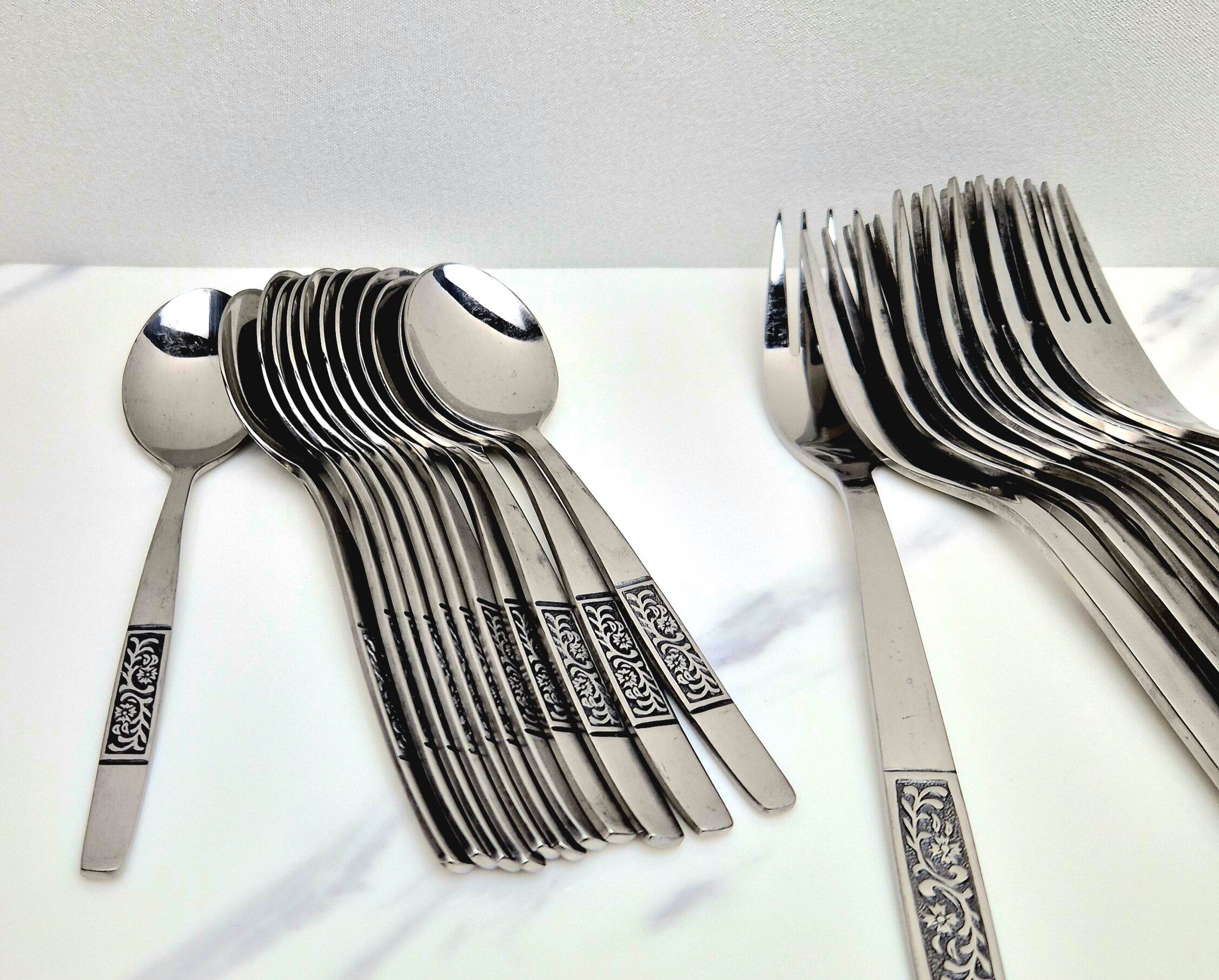 Lot de 45 couverts Amefa Holland Damask Stainless