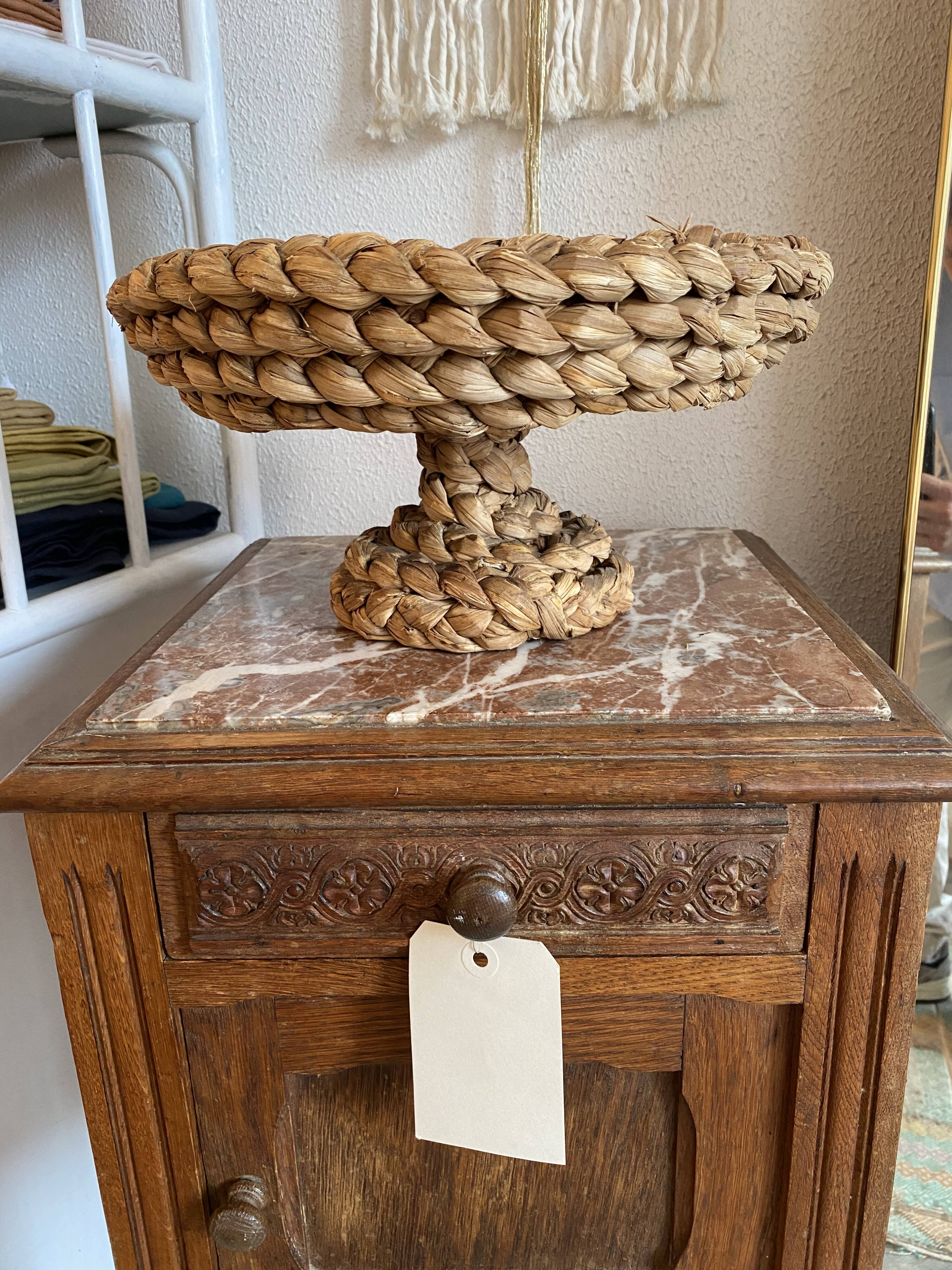 Rattan fruit cup