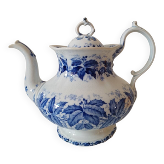 19th century Creil Montereau teapot