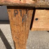 Table with 6 legs, furniture of trade