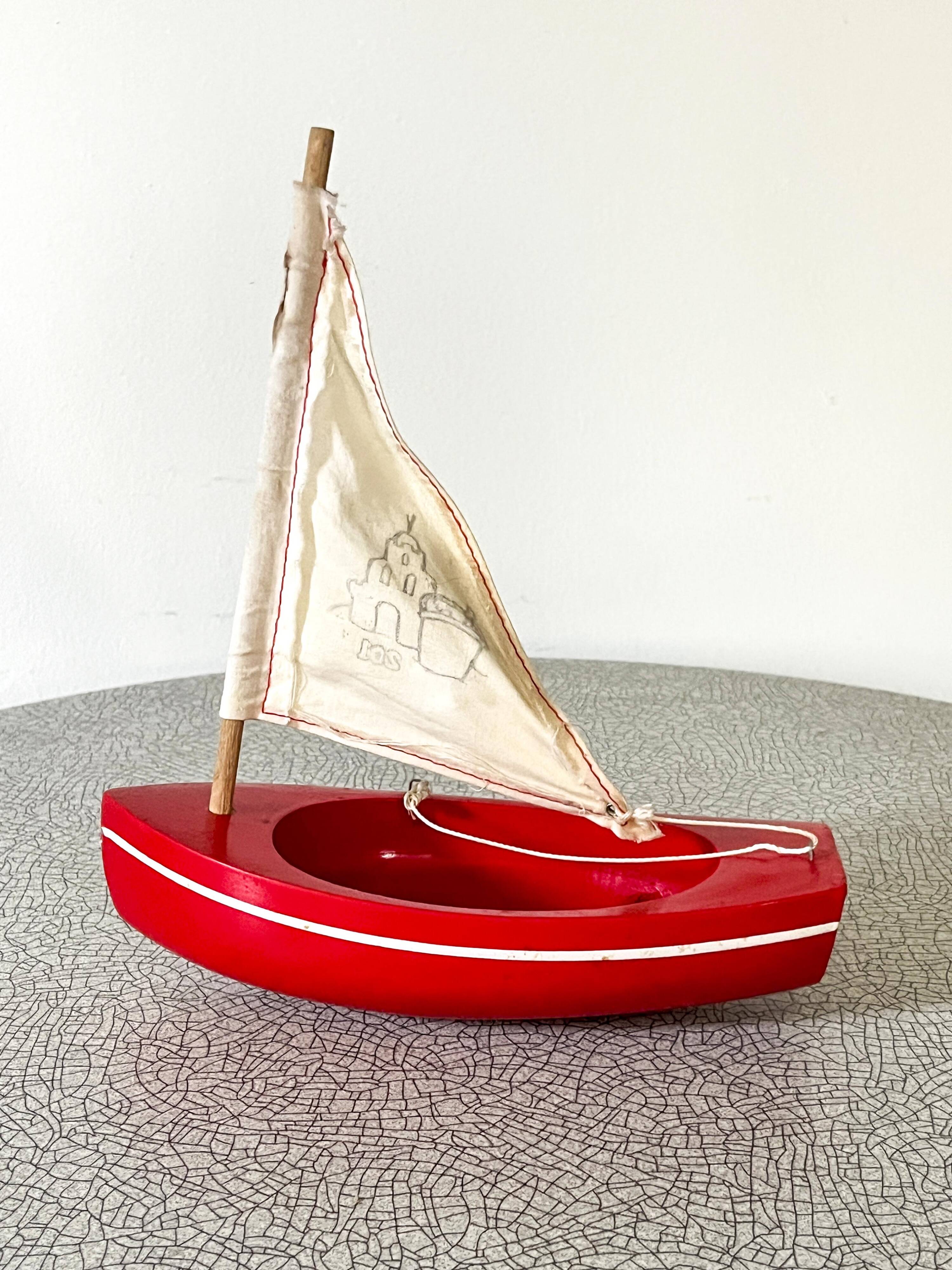 Tirot 201 basin sailing boat, vintage toy.