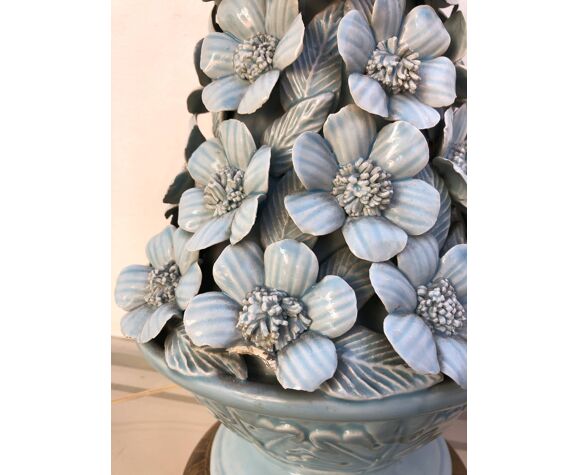 Manises ceramic lamp with blue flowers