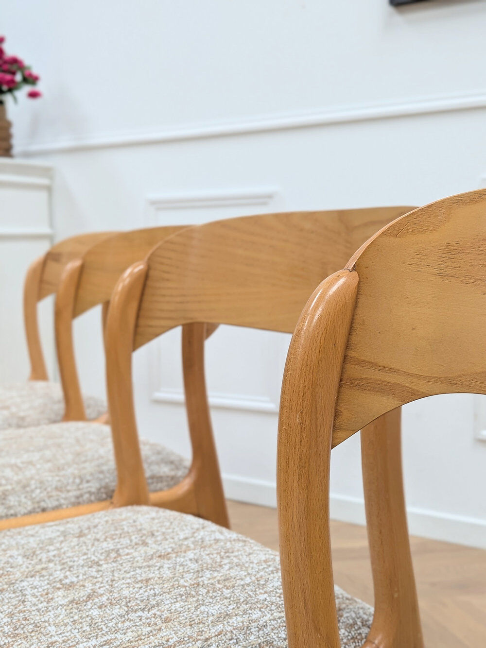 Set of 4 vintage chairs
