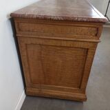 Marble top store bank