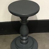 Wooden pedestal table