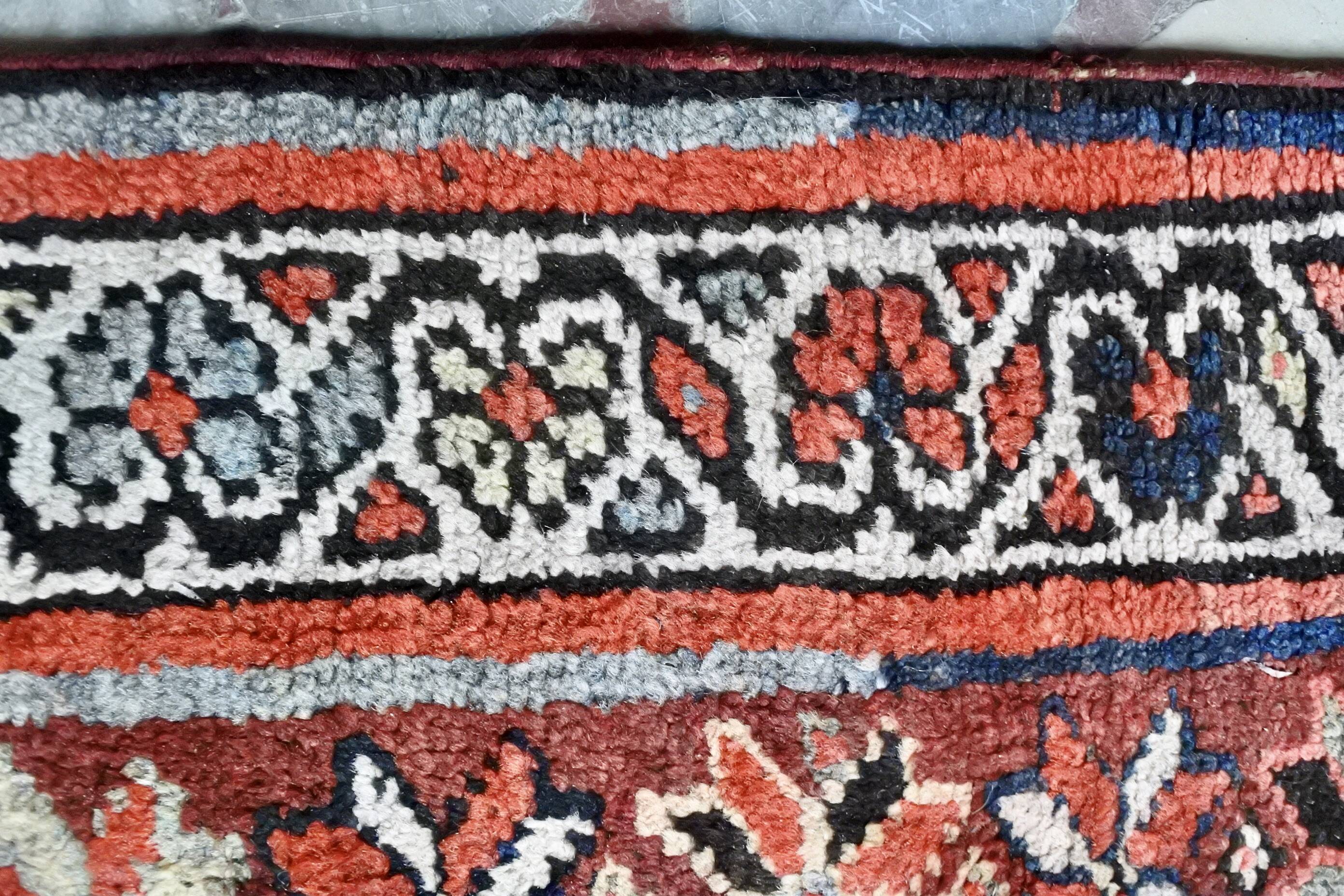 Vintage Persian nomadic rug 292x145cm