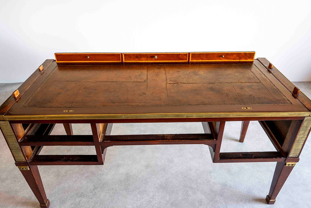 Large cylinder desk, Directoire