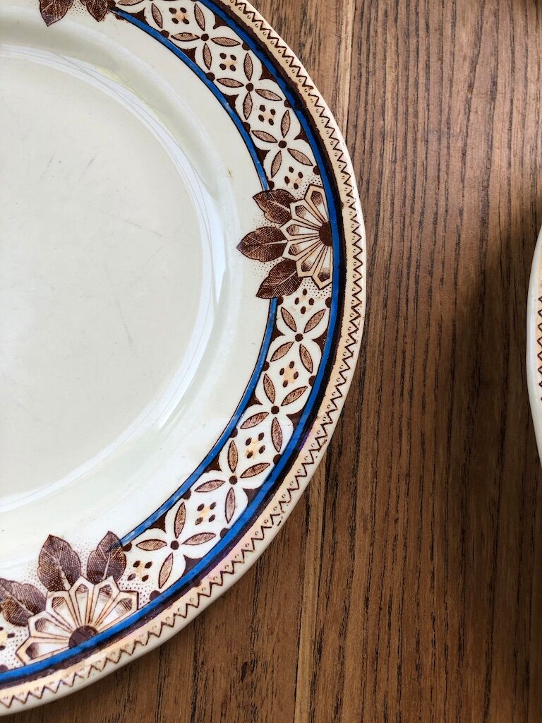 7 Creil Montereau plates