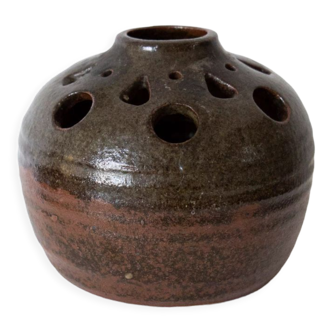 Fontgombault sandstone pic vase, 70s