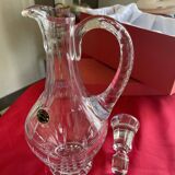 decanter with hand-cut crystal decanter
