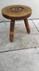 Petit tabouret bas en bois vintage