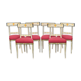 Suite de 6 chaises en bois peint