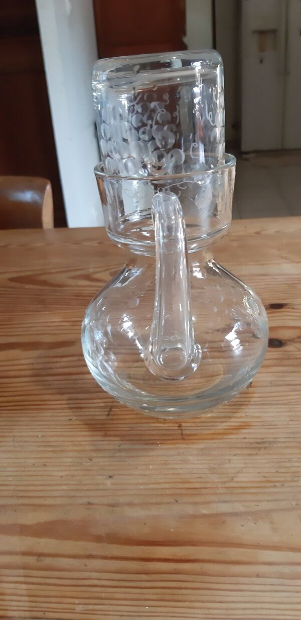 Carafe et verre de nuit en cristal