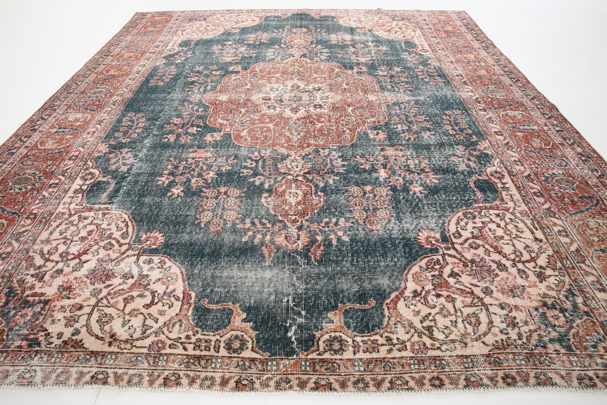 8x10 Navy Blue Antique Persian Rug, 257x299Cm