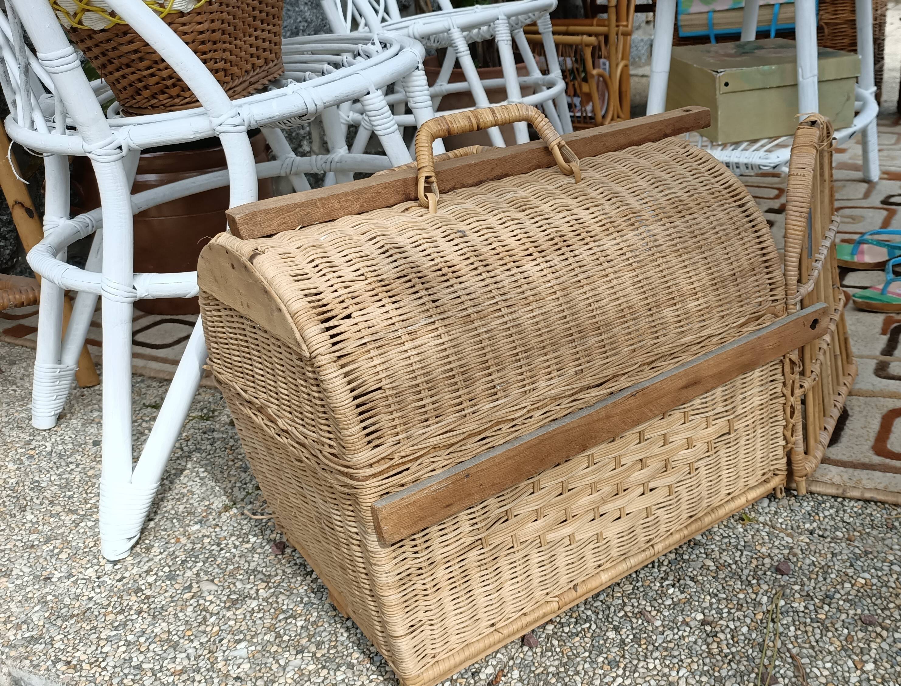 Cat transport basket