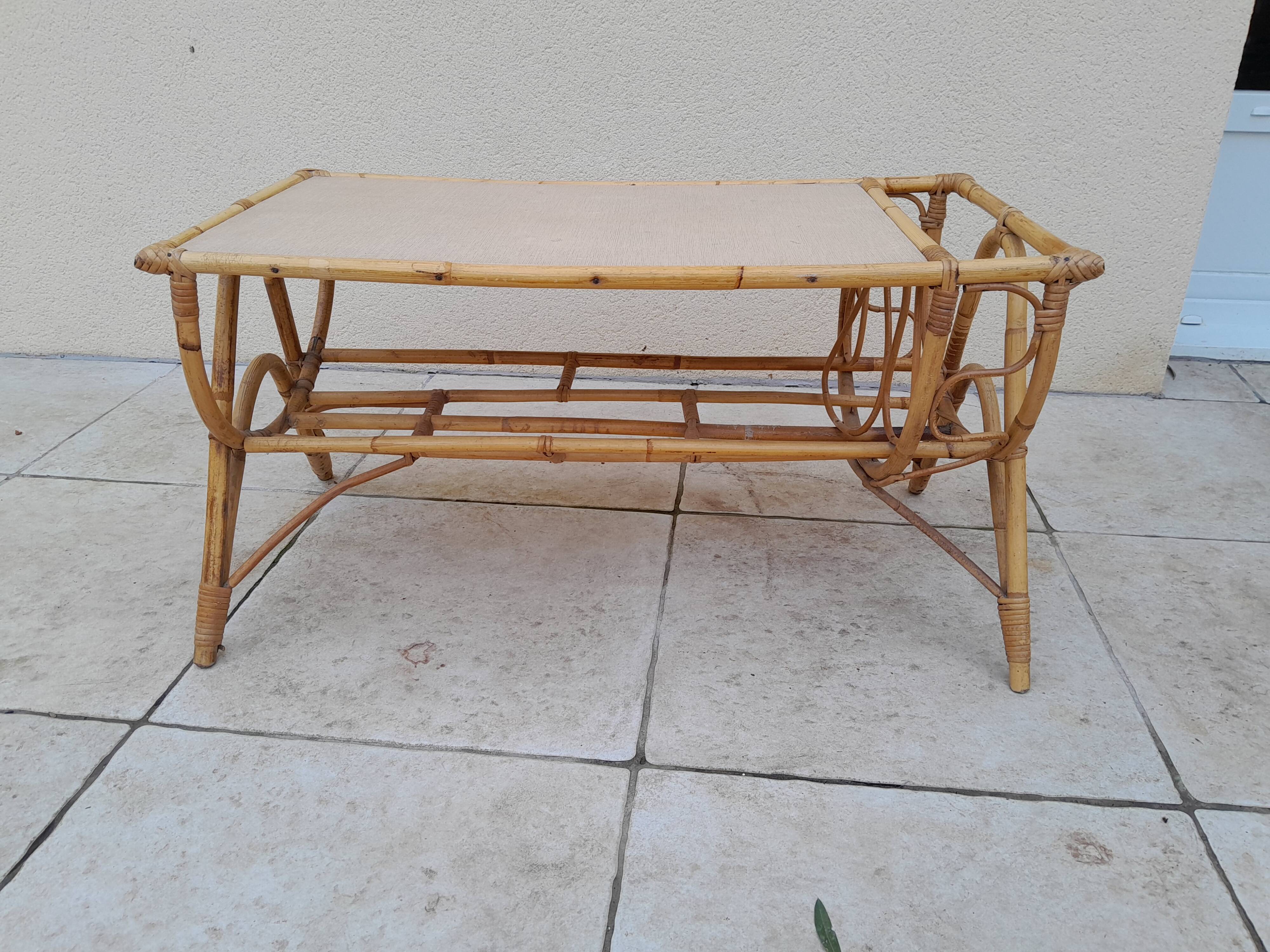 Vintage magazine holder rattan coffee table