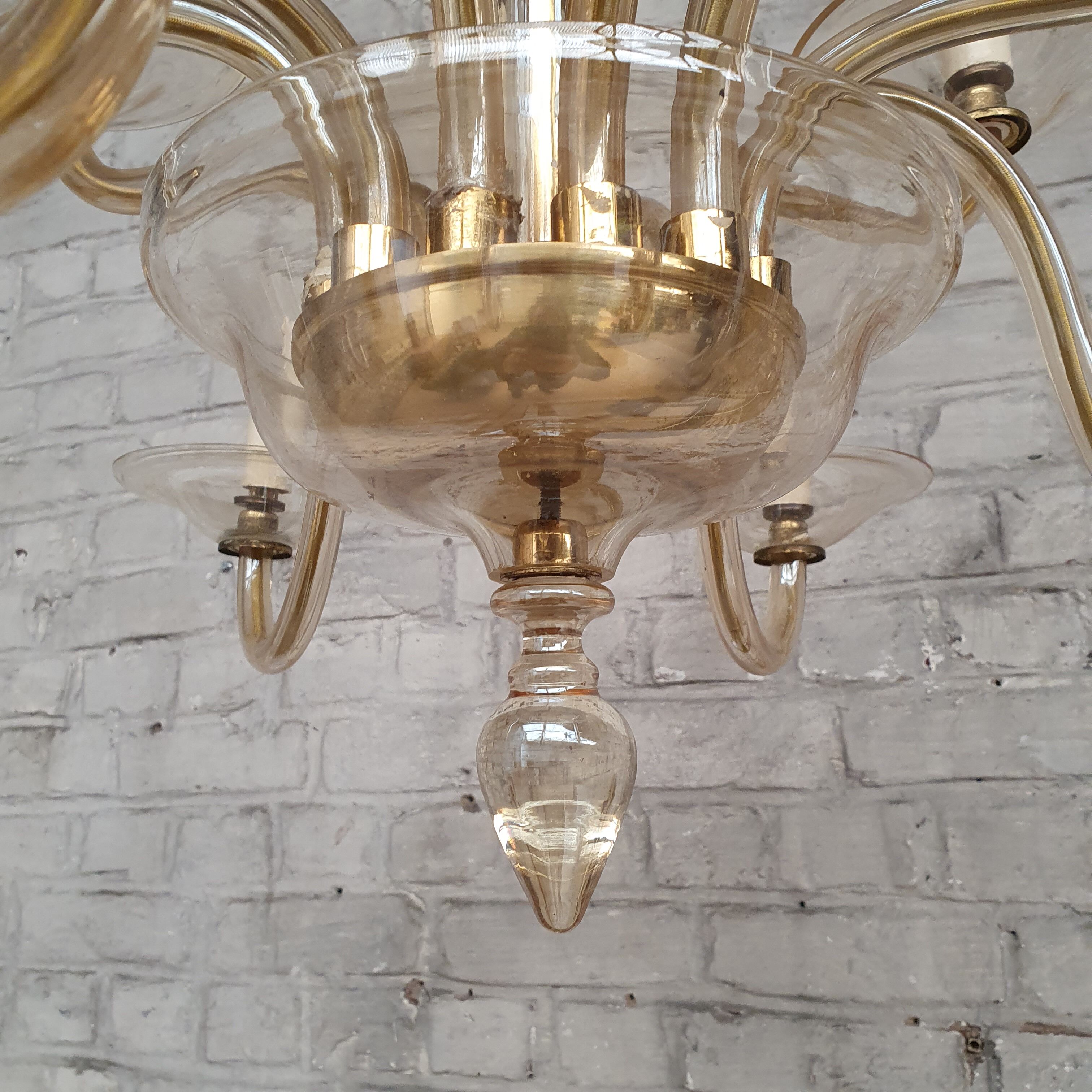 Italian glass chandelier with 10 lights