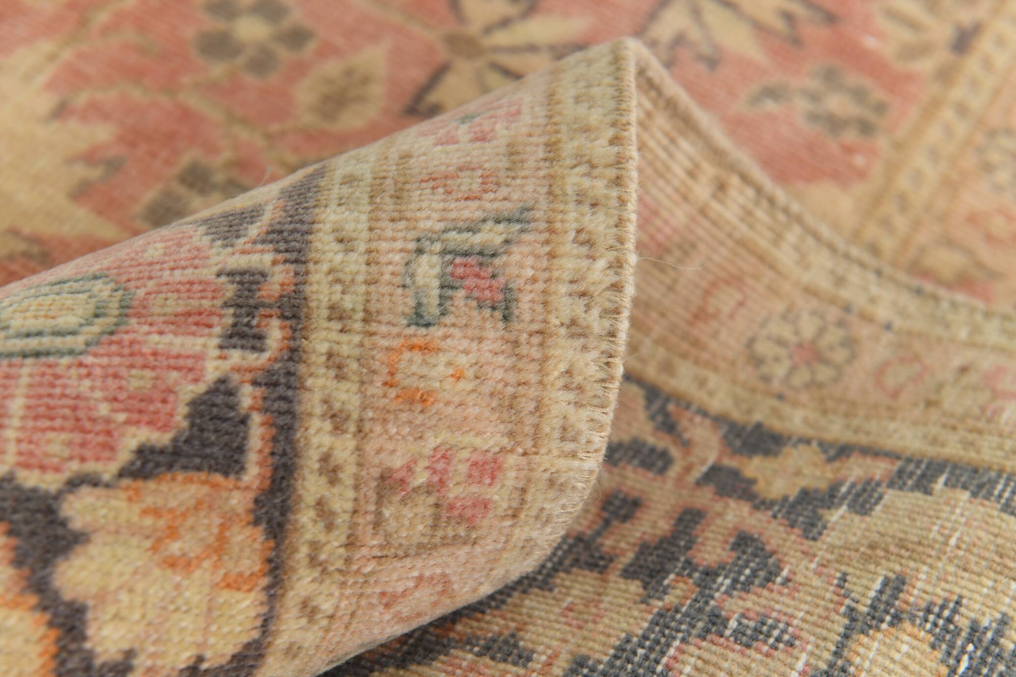 Vintage Pale Red & Pink Persian Rug, 144x216Cm
