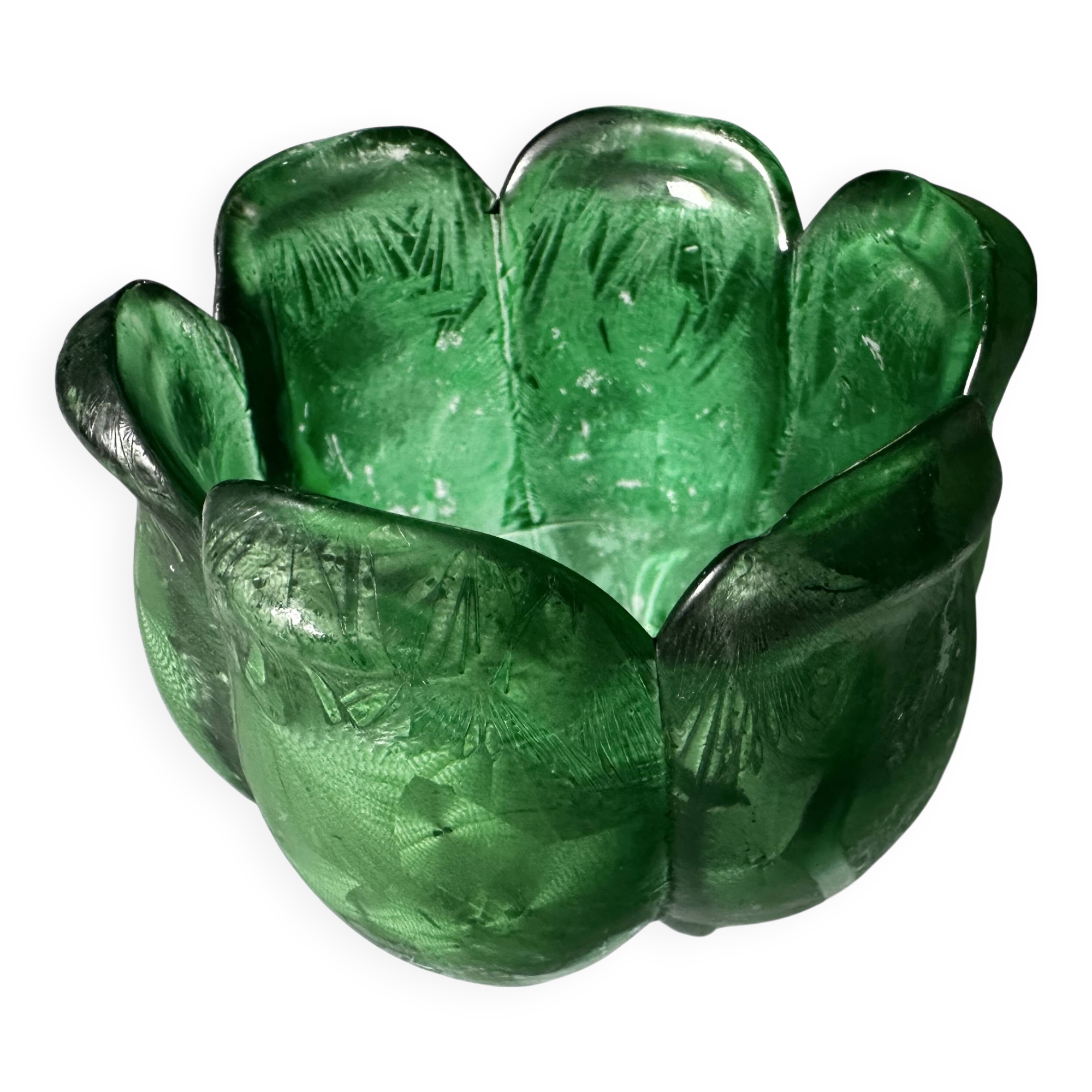 Green glass paste emptying cup from the Art Deco period