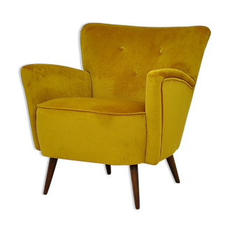 Mid-century yellow velvet armchair, 1960s