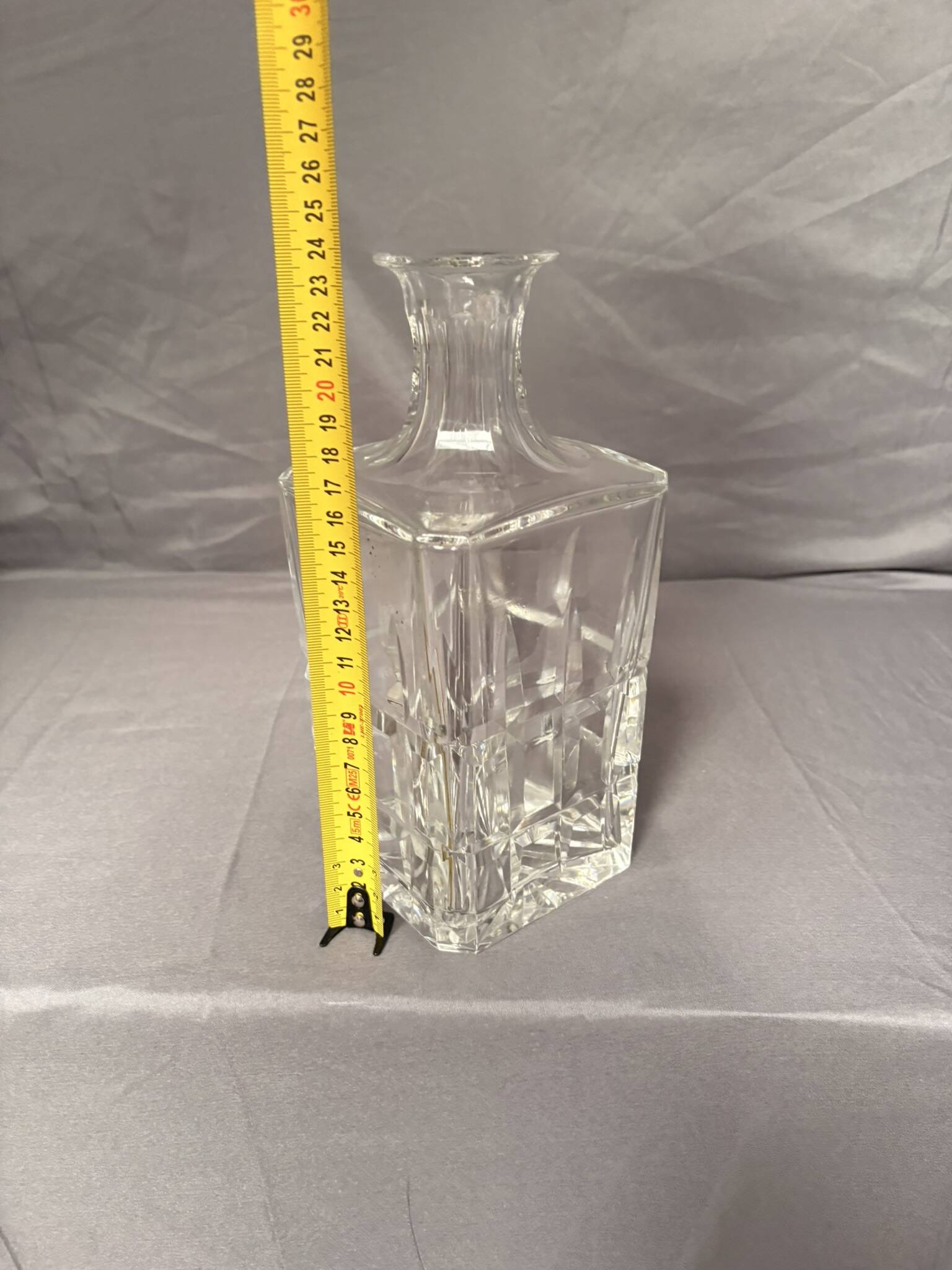 Crystal whisky carafe Saint Louis Model Manhattan (1980s)
