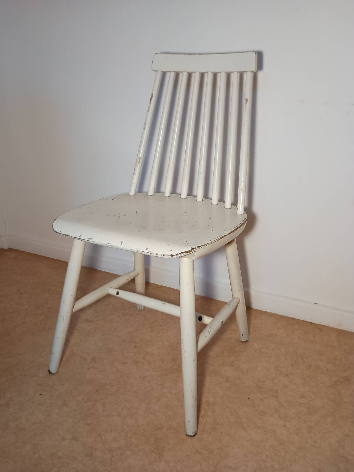 Scandinavian chair