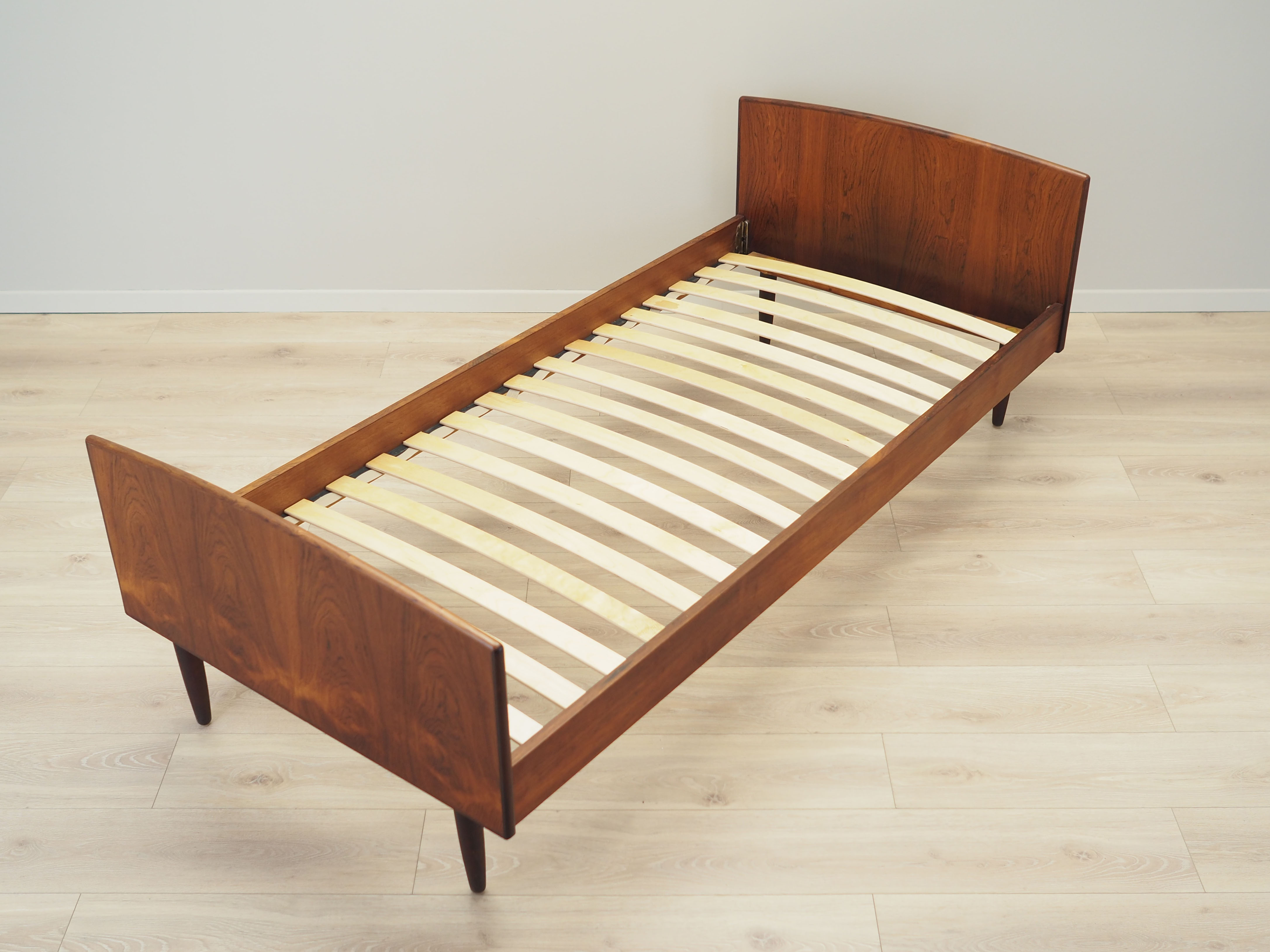 Rosewood bed, Danish design, 1970s, production: Denmark