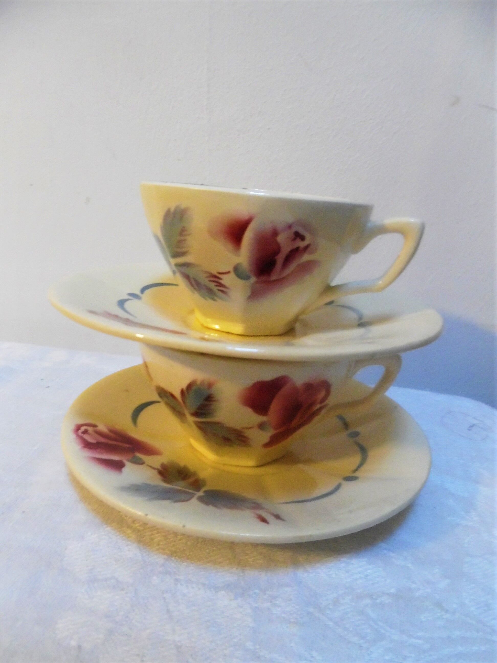 Two cups and saucers Digoin Sarreguemine