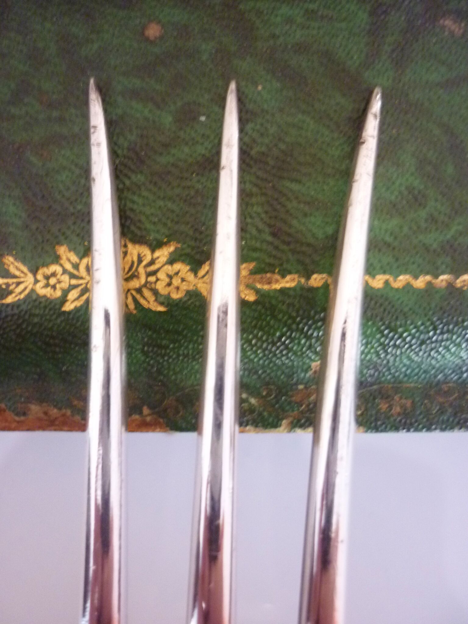 Service, covered to cut, leg christofle old model louis xv around 1900