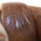 Fauteuil design aviateur en cuir de vache couleur cognac robuste