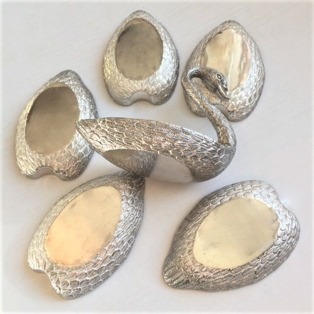 Stackable trinket bowl shape vintage swan 70