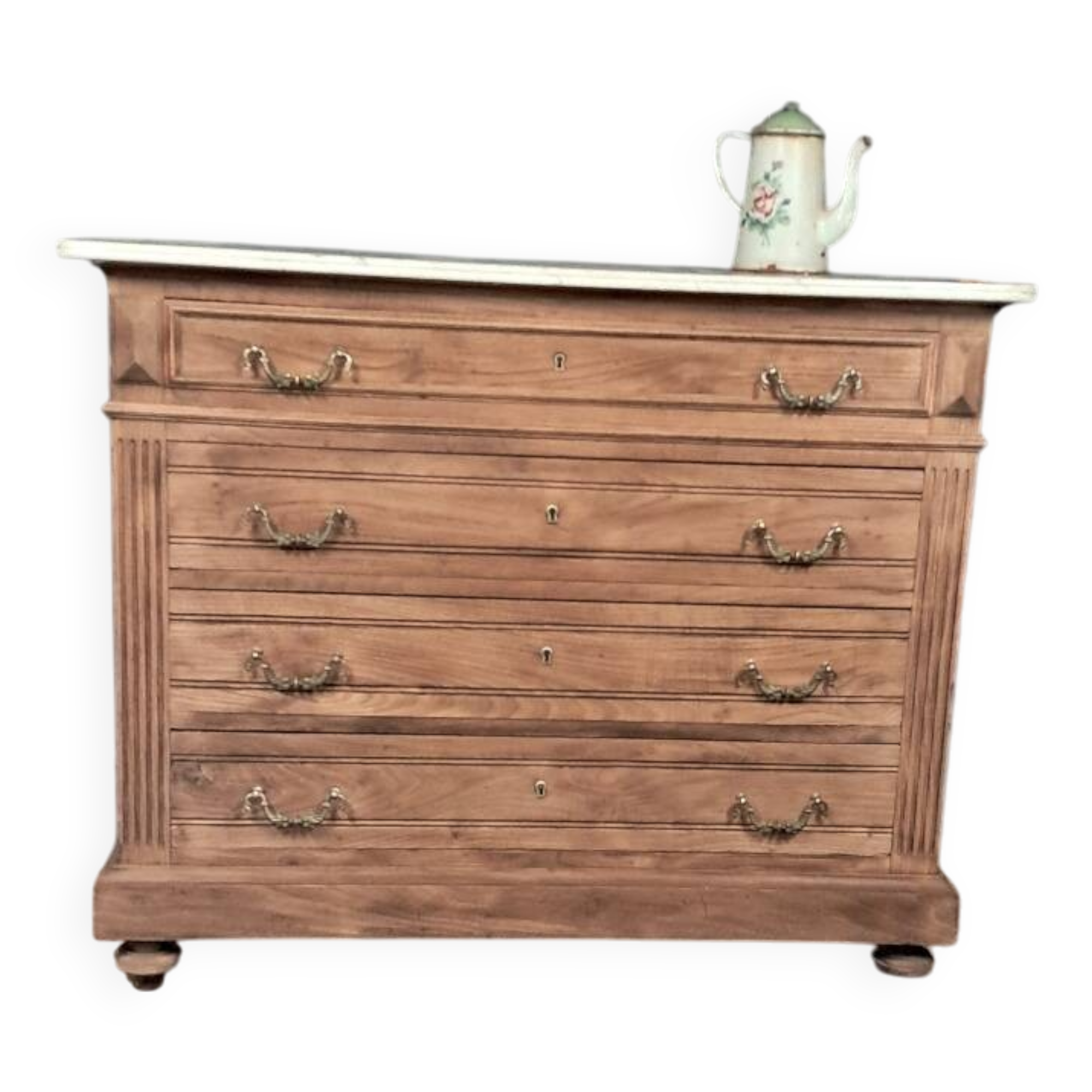 Old chest of drawers