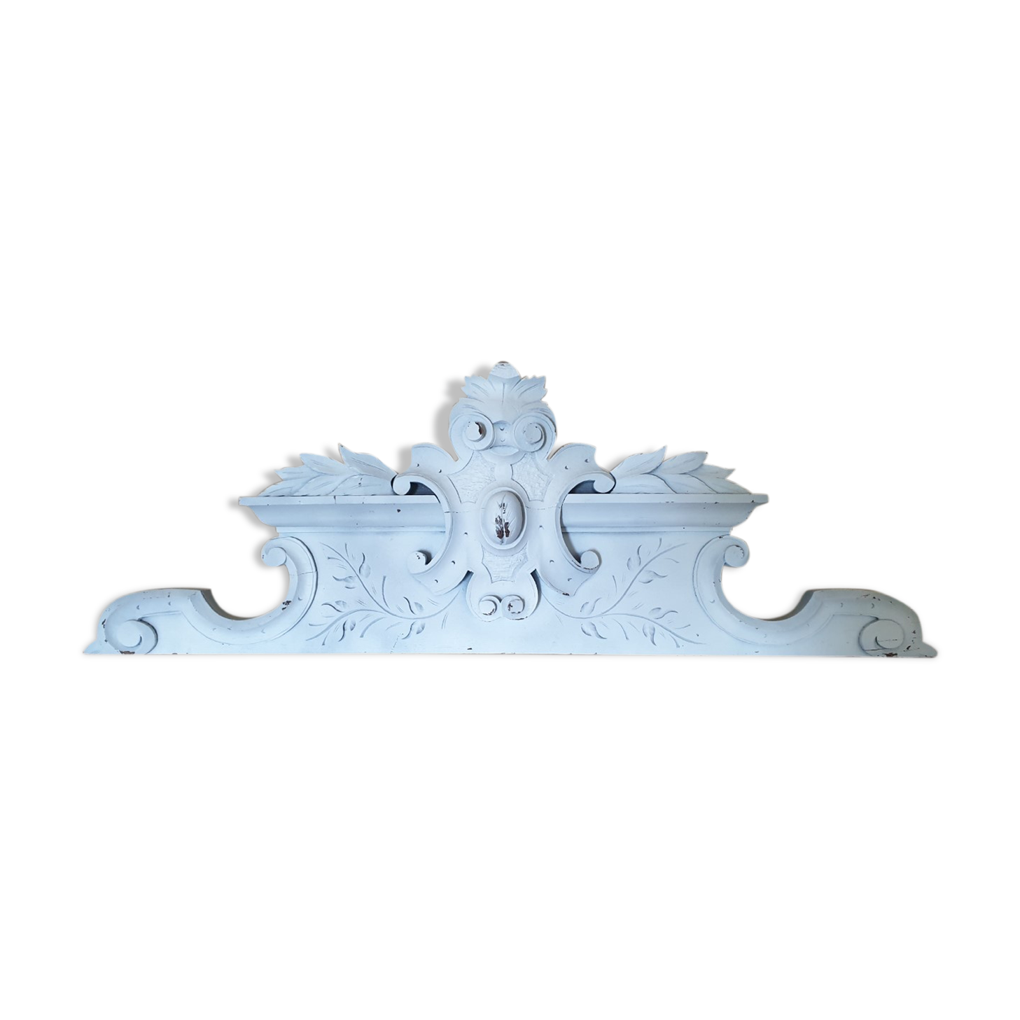 Fronton bois sculpté