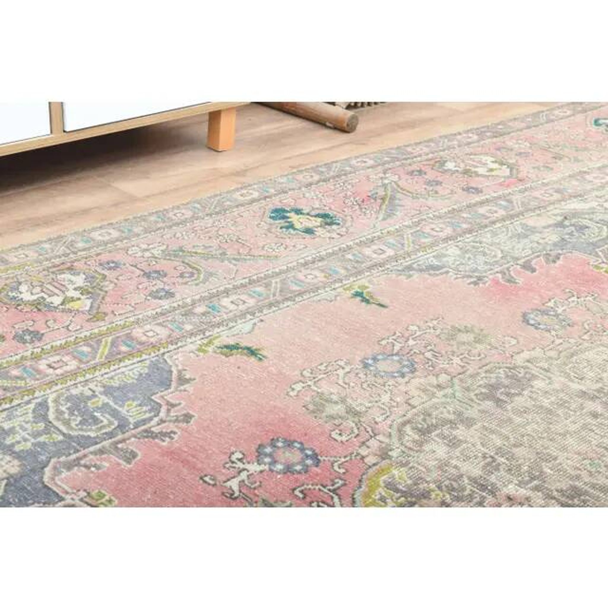 1970s Vintage Persian Handmade Wool Cotton Pink Oversized Rug 297x390