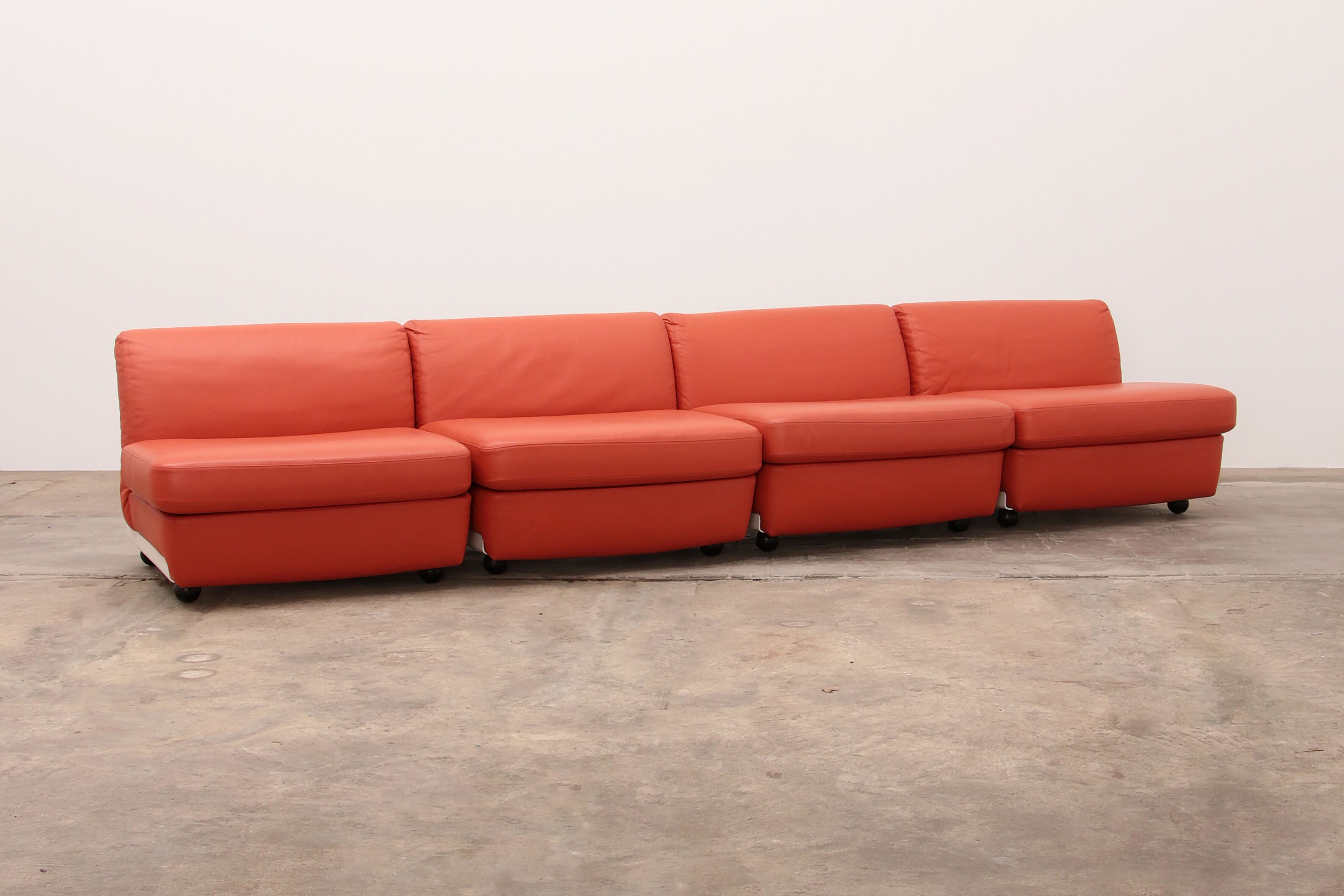 Mario Bellini Amanta modular sofa in orange leather for C&B Italy, 1960s