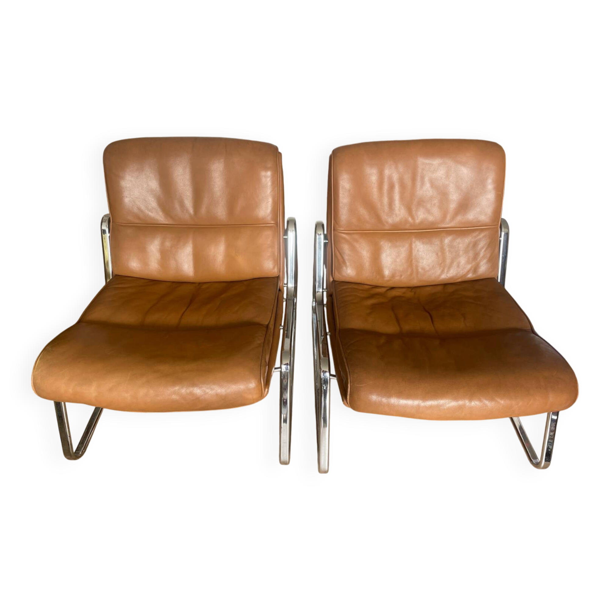 Superbe paires de chauffeuses scandinaves
