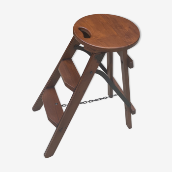 Foldable stool