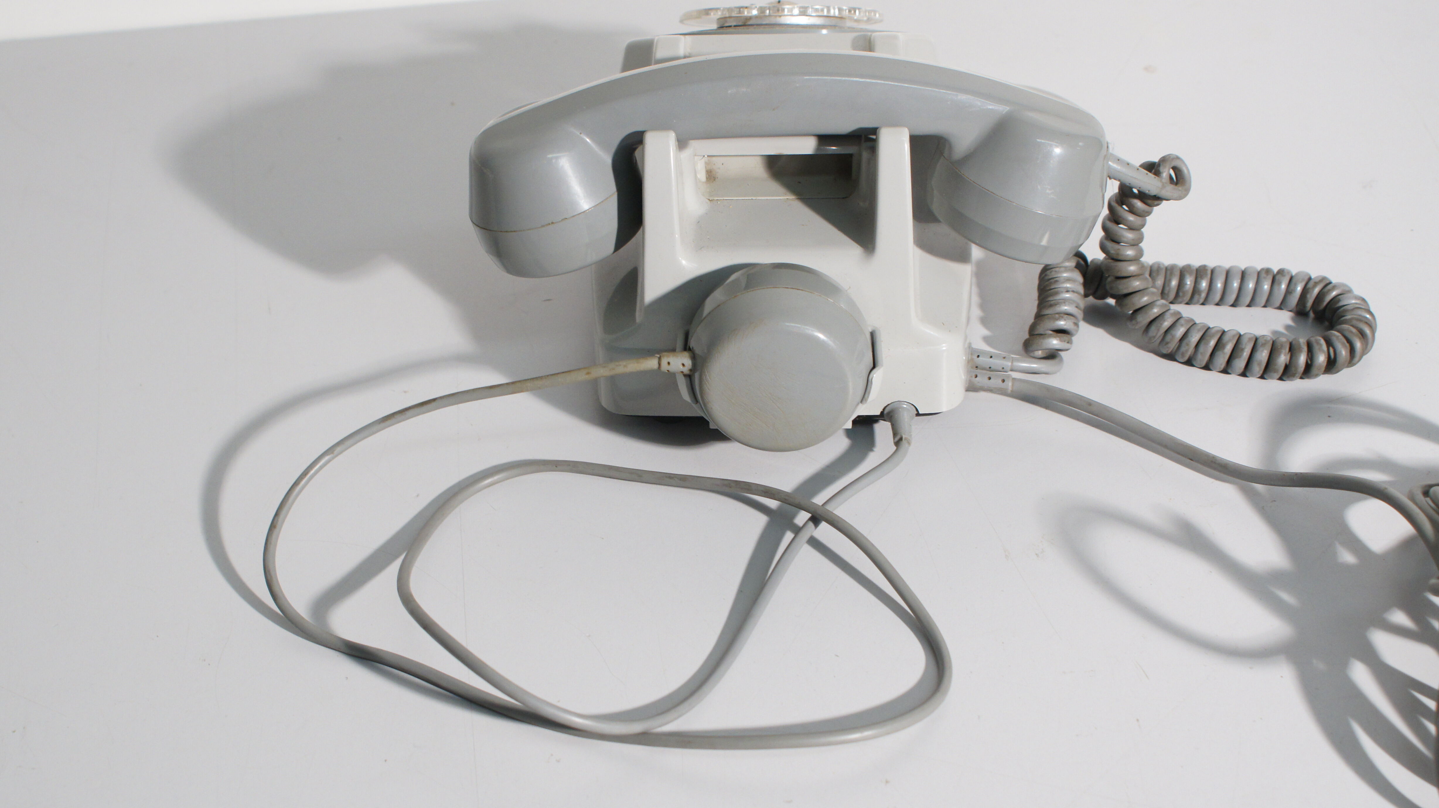 Téléphone vintage années 80 gris