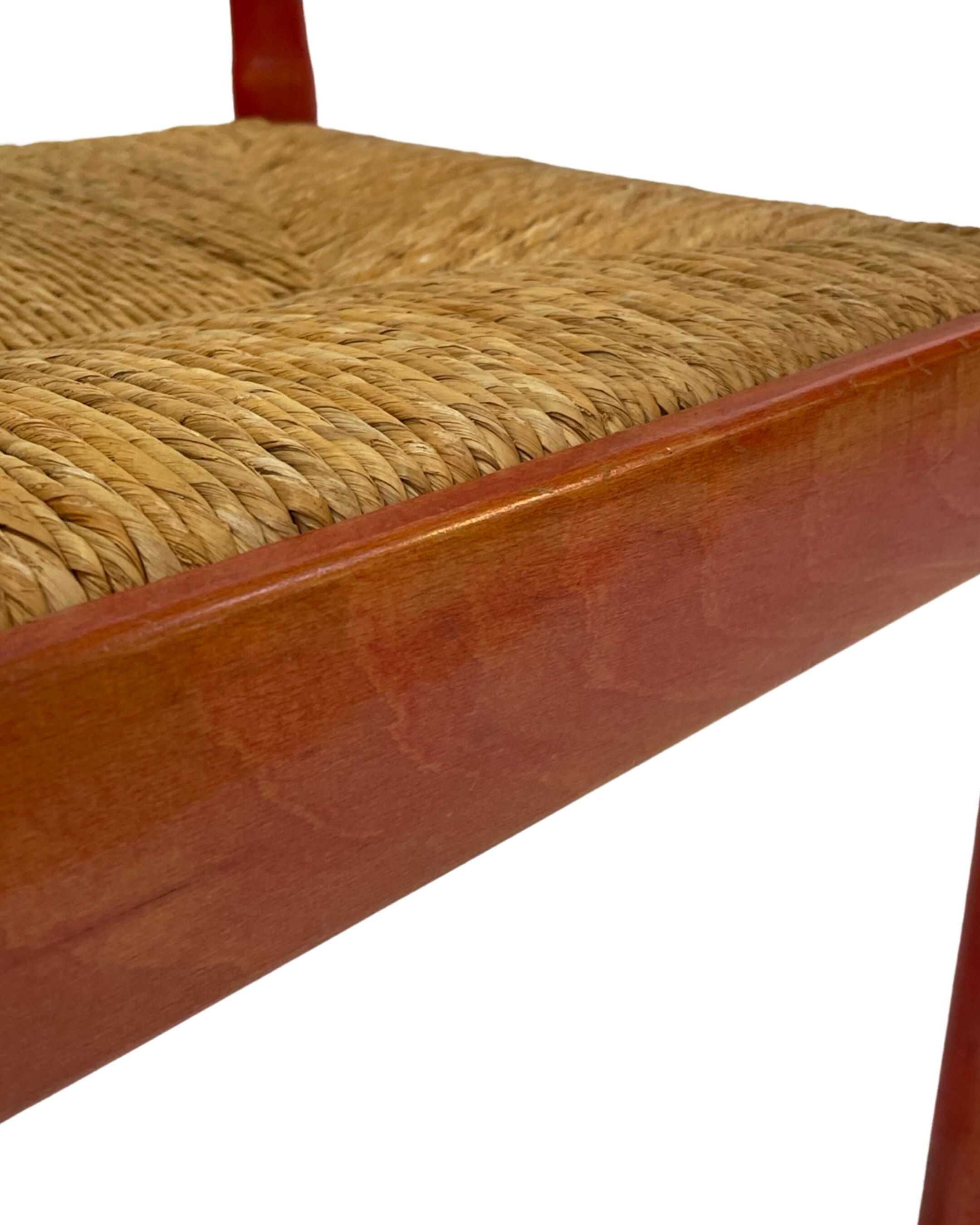 Fauteuil Carimate modèle 892 Vico Magistretti pour Cassina en rouge