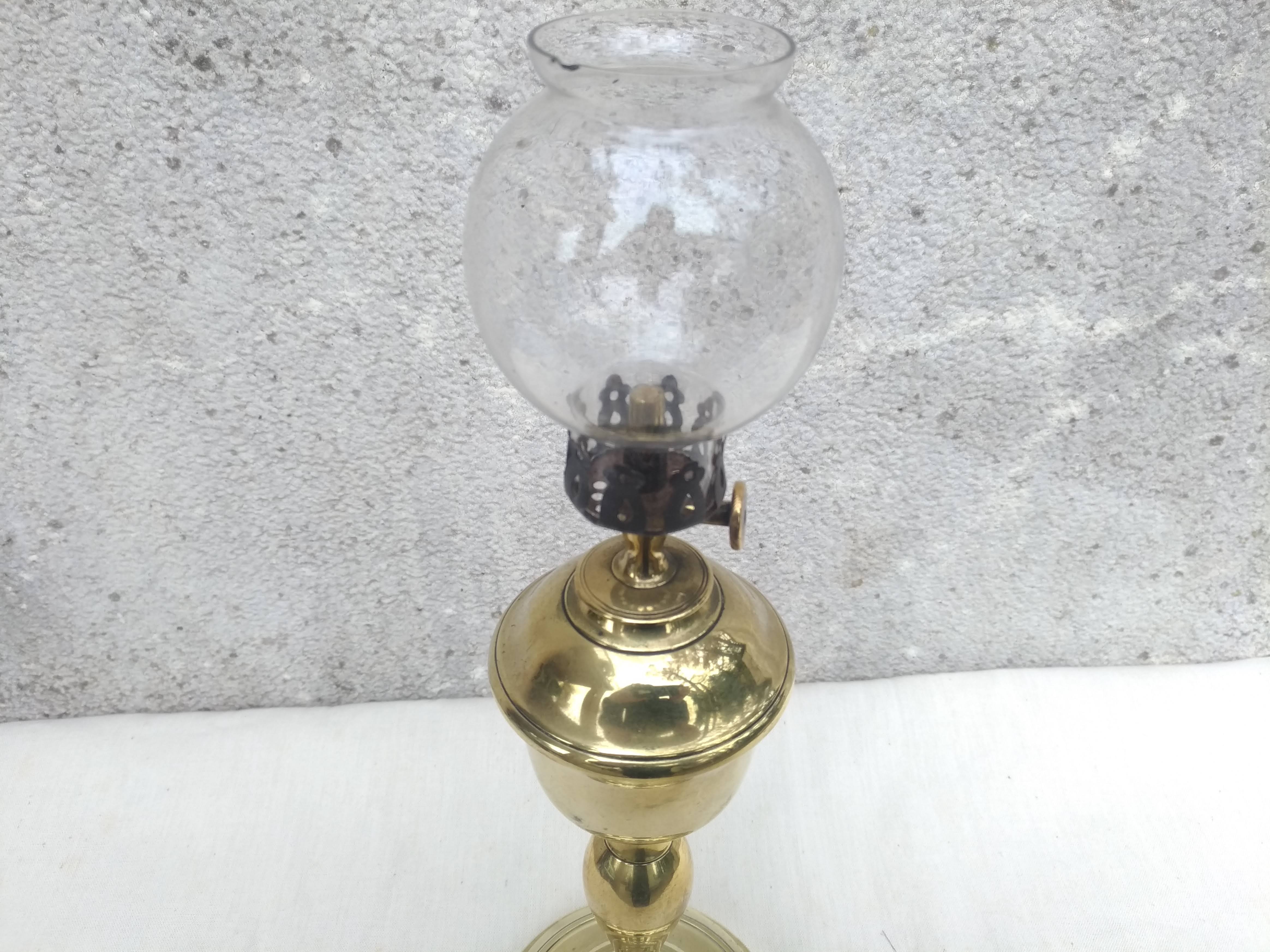 Oil lamp