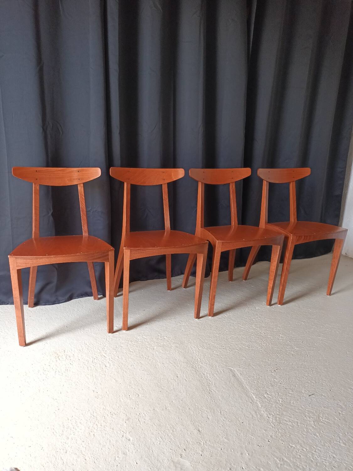 Chaises de Thibault Desombre