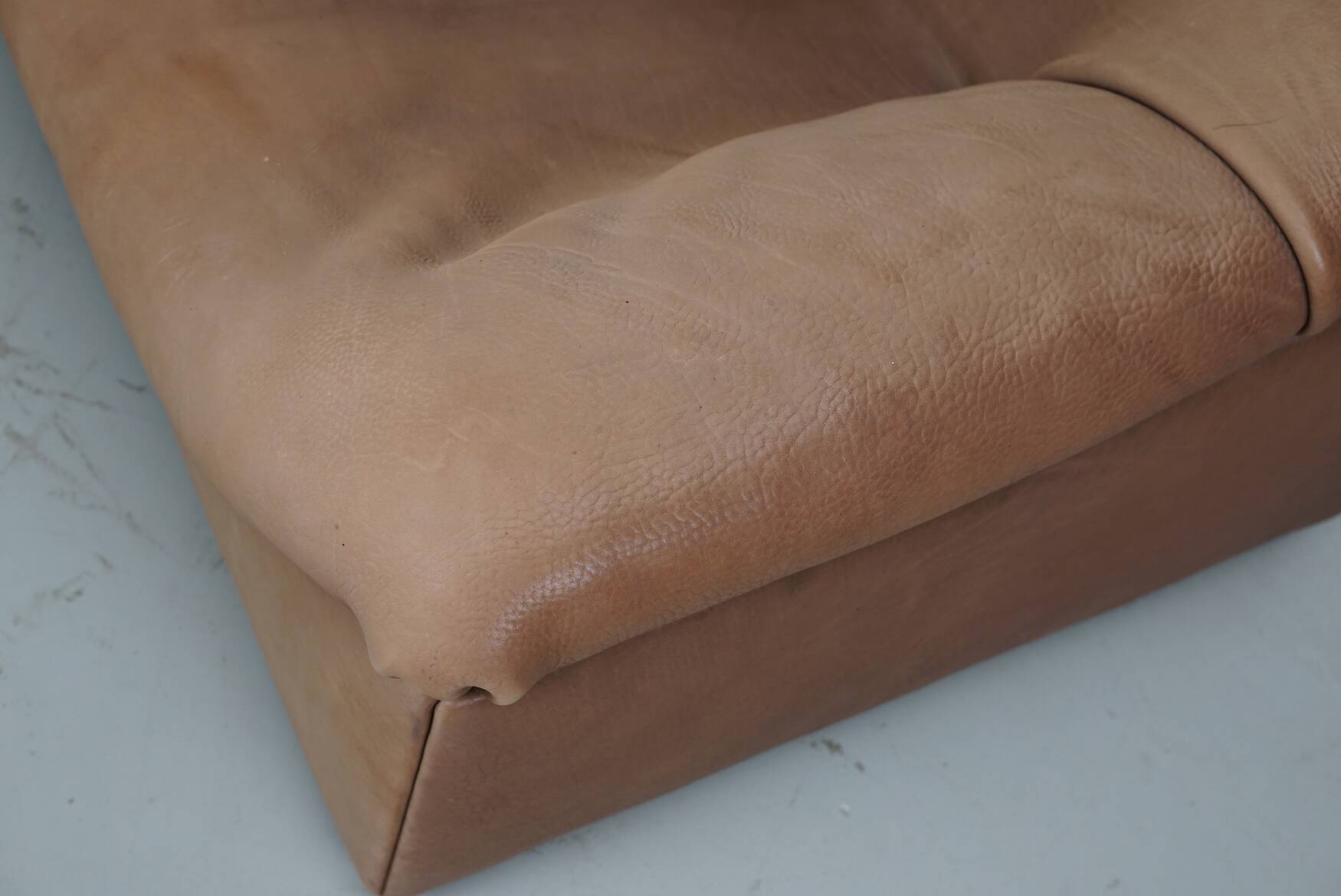 De Sede DS46 Tan / Beige Buffalo Leather Lounge armchair, Switzerland