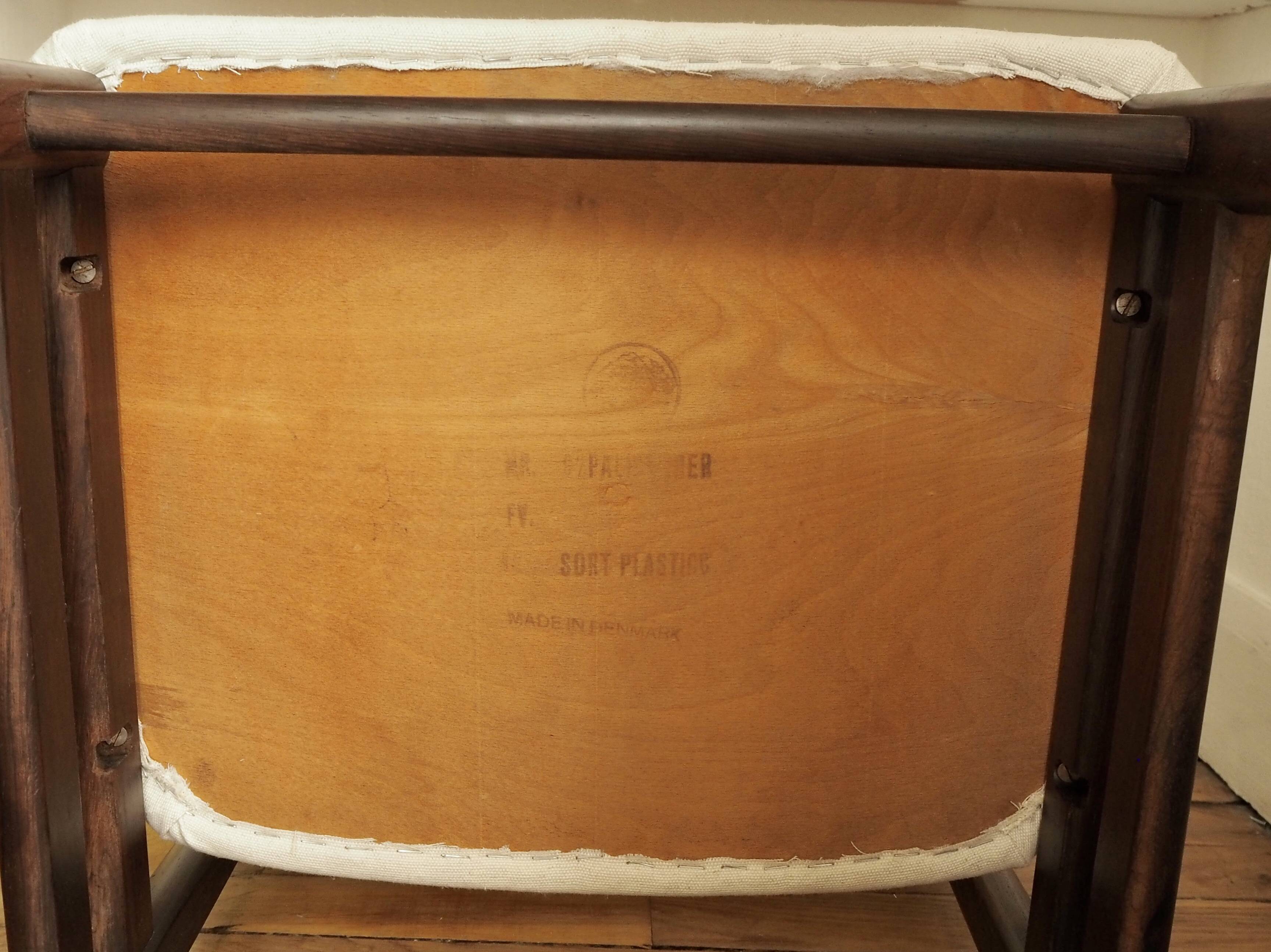 Chaise danoise en palissandre et tissu Pierre Frey