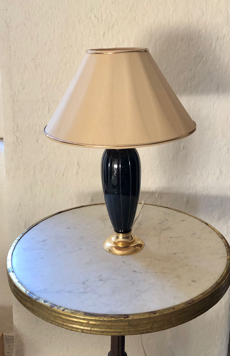 Ceramic and metal table lamp