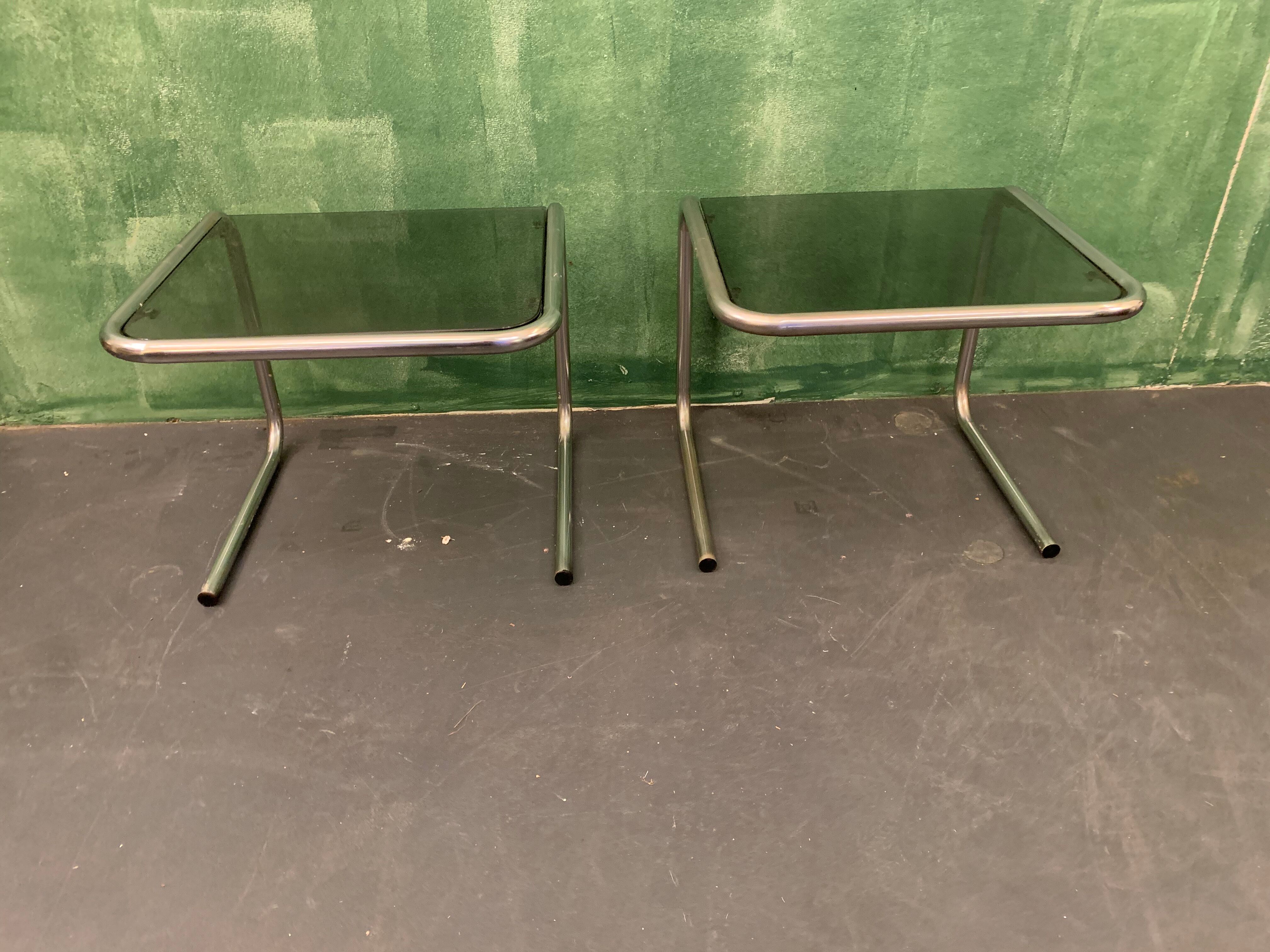 Paire de chevets années 1970