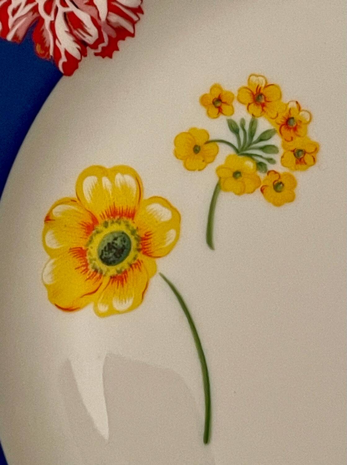 Kenzo porcelain dessert plates