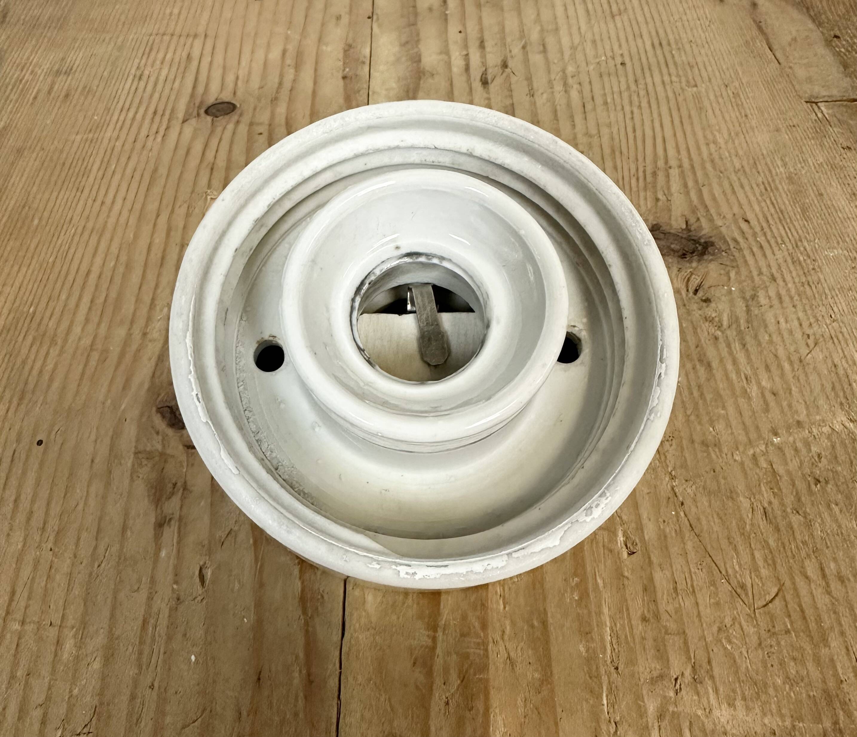 Applique murale vintage en porcelaine blanche, années 1970