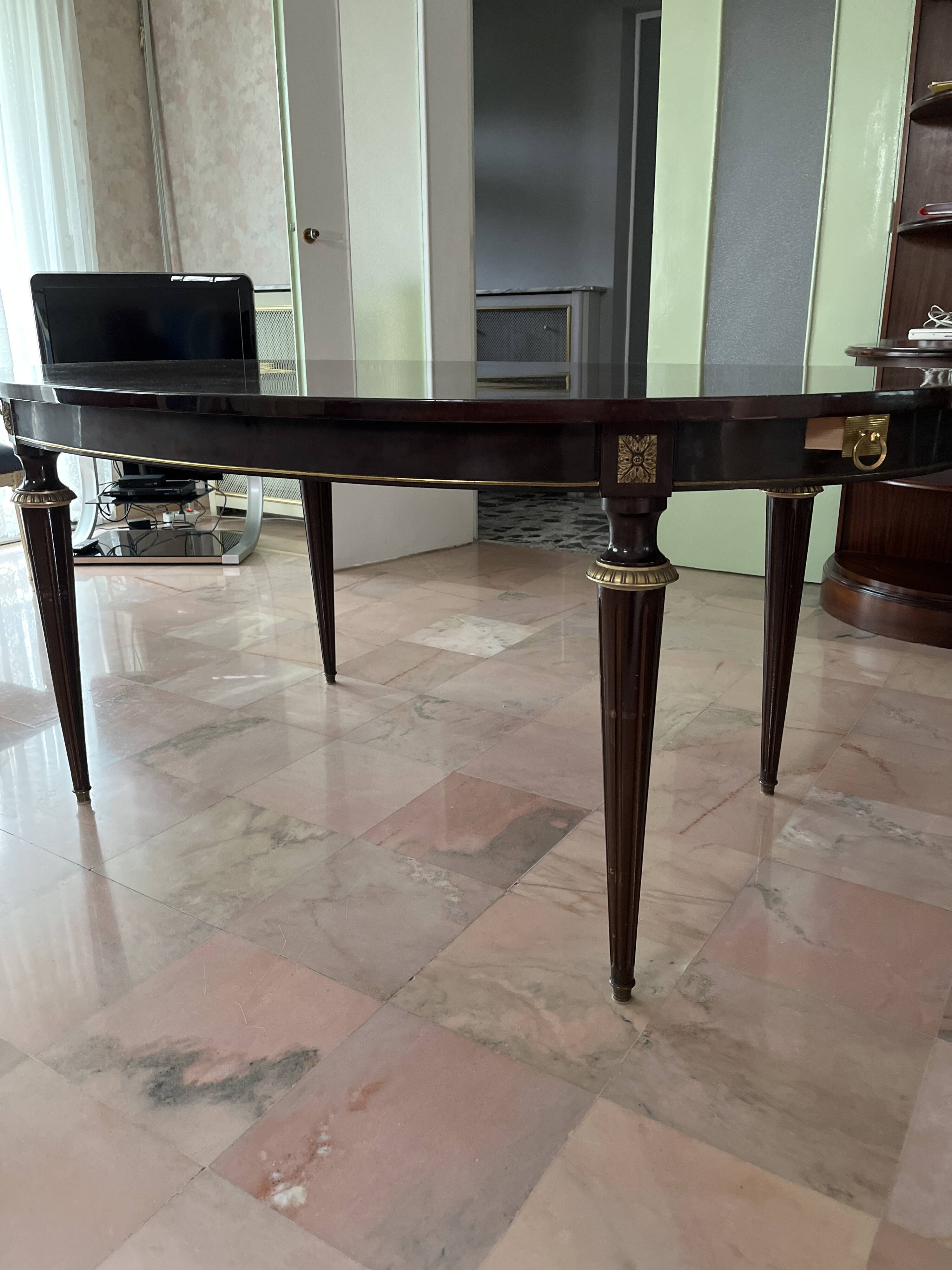 Louis XVI oval table