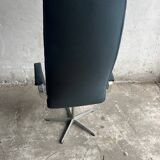 Fritz Hansen Oxford High-Back Swivel Chair in Black Wool with Brushed Aluminium Base, 1970s