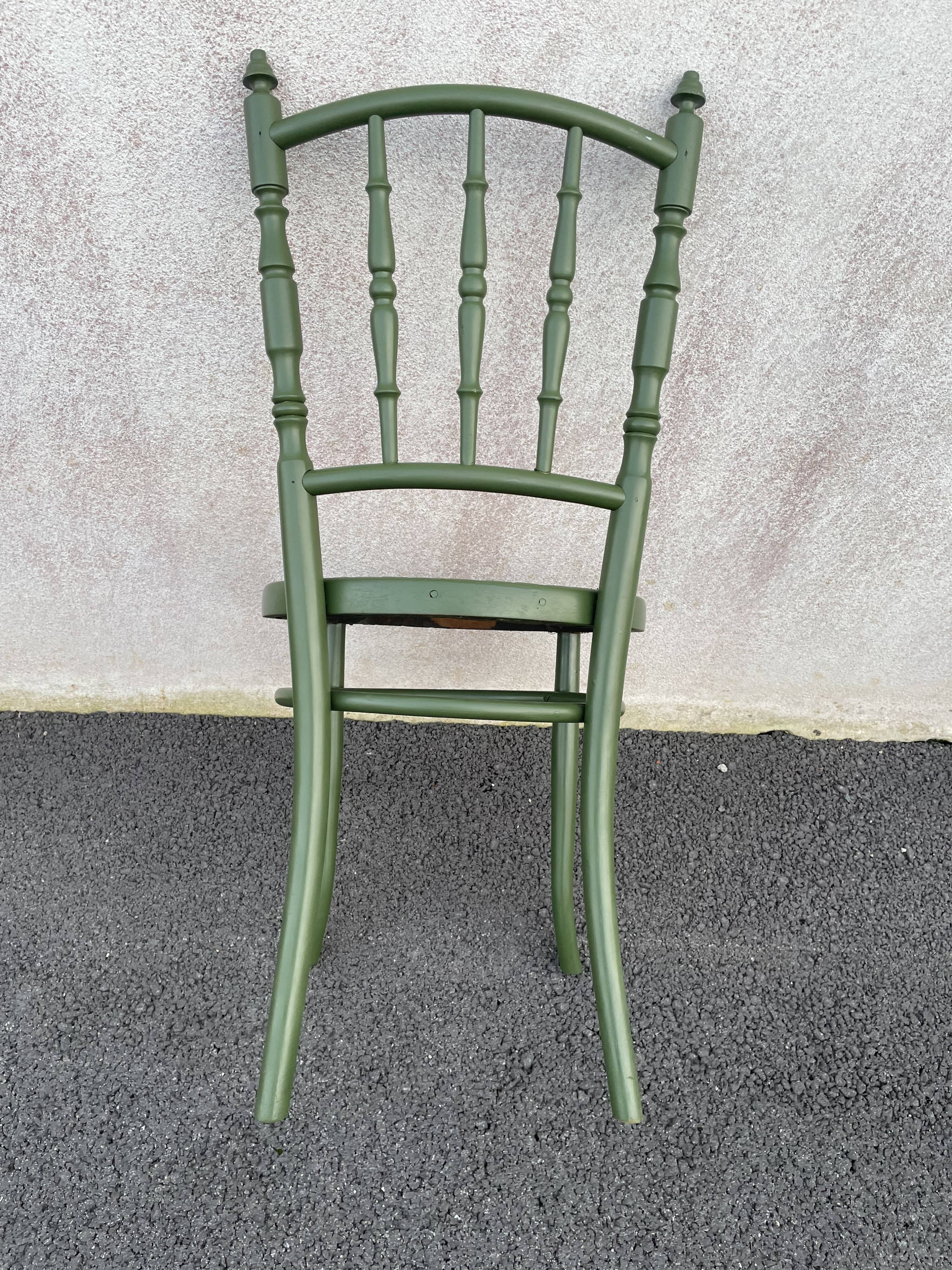 Mundus label canned chair